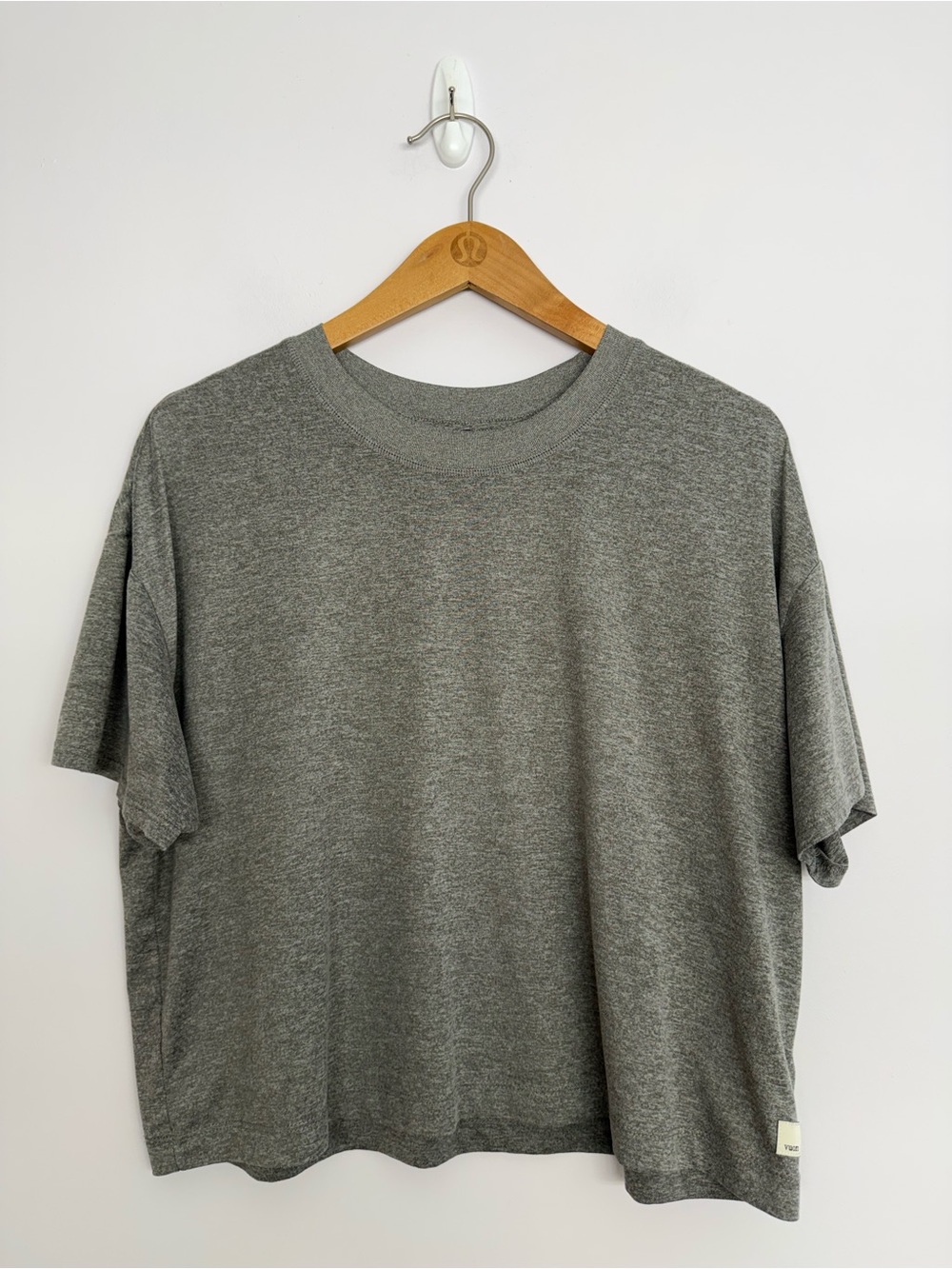 Vuori Energy Tee Light Gray Heather Size Large